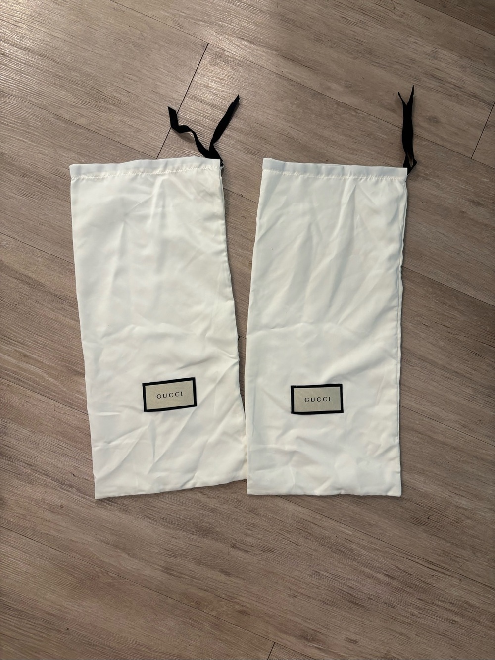 Gucci White shoe Dust Bags with Black Ties (Pair)